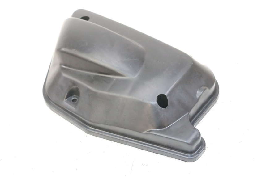 photo de SCATOLA COPERCHIO MBK BOOSTER SPIRIT NAKED 50 (2004 - 2017) - Primo piano tecnico