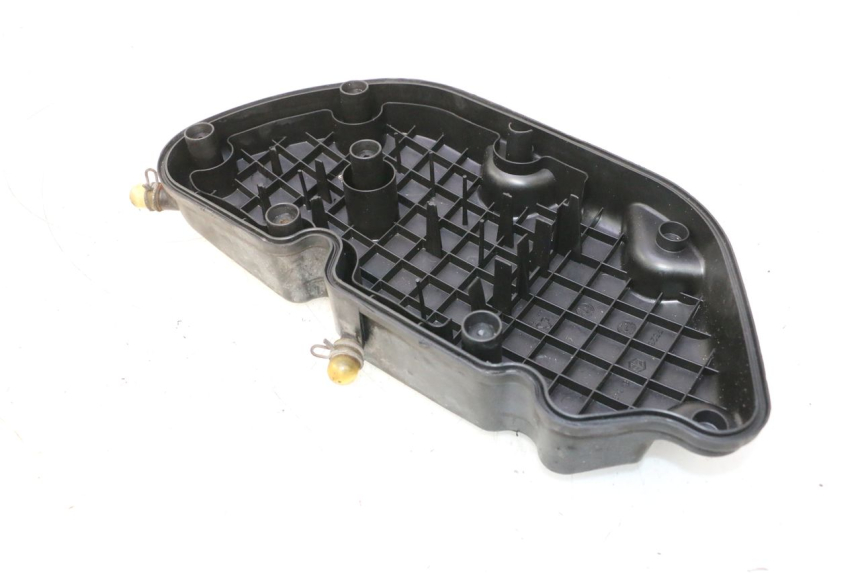 photo de COPERCHIO FILTRO ARIA PIAGGIO MP3 125 (2006 - 2014) - Zoom sullo stato d'uso