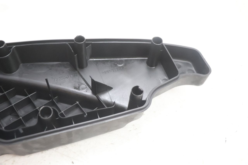 photo de SCATOLA COPERCHIO PEUGEOT SATELIS 125 (2013 - 2018) - Ricambio usato controllato