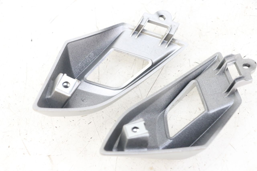 photo de CACHE TELAIO LATERALE YAMAHA AEROX 2T 50 (2013 - 2017) - Dettaglio del componente