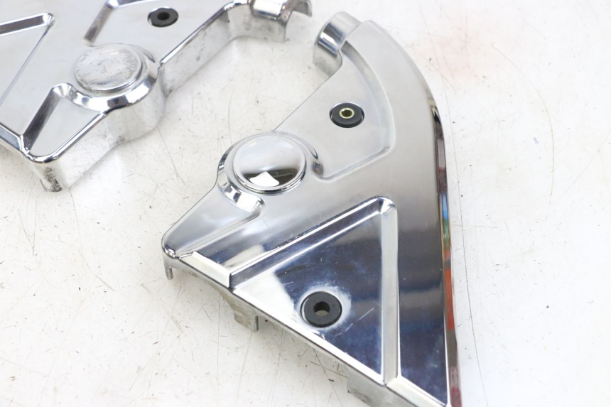 photo de Telaio laterale di copertura HYOSUNG GV AQUILA 125 (2000 - 2009) - Stato della superficie e materiale