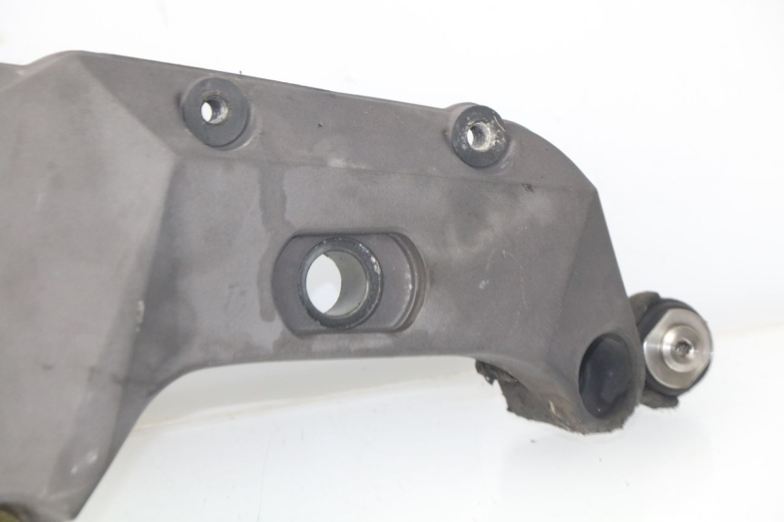 photo de Telaio laterale di copertura MV AGUSTA BRUTALE R WALLY 910 (2008 - 2008) - Vista d'insieme del prodotto