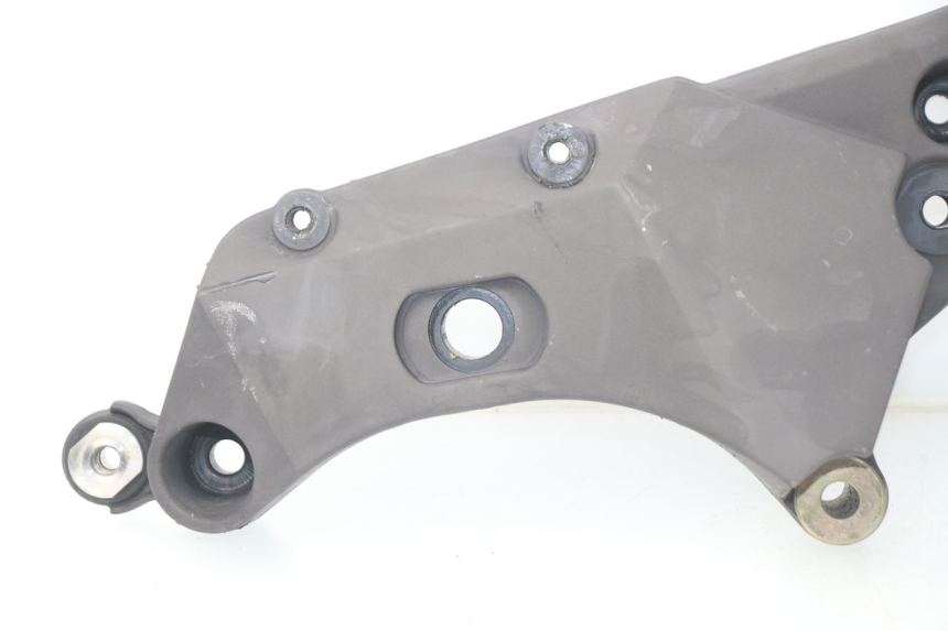 photo de Telaio laterale di copertura MV AGUSTA BRUTALE R WALLY 910 (2008 - 2008) - Ricambio usato controllato