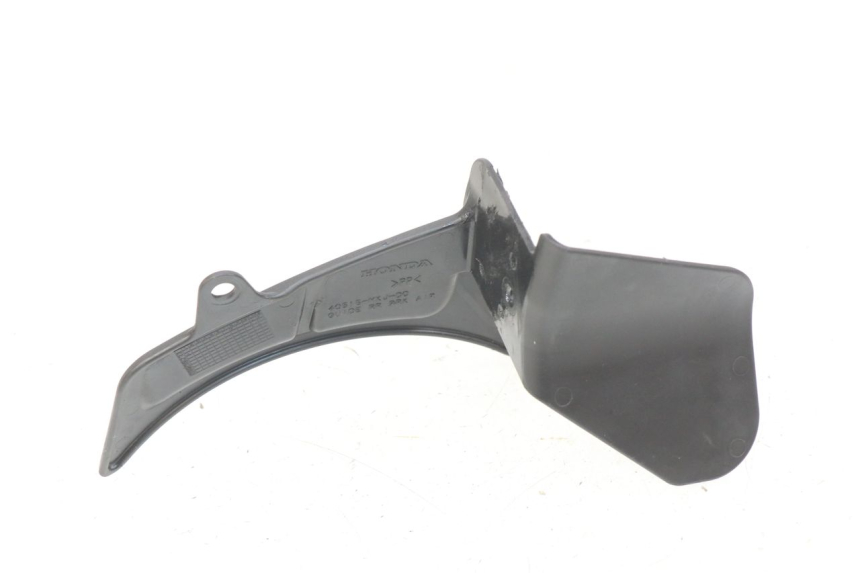 photo de CACHE TELAIO LATERALE HONDA CB R 1000 (2018 - 2023) - Primo piano tecnico