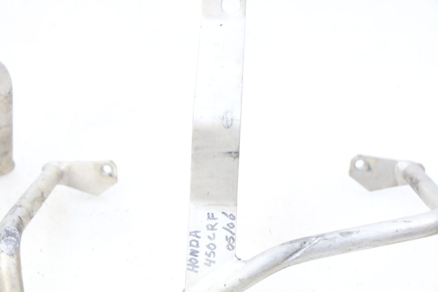 photo de CACHE TELAIO LATERALE HONDA CRF CR-F 450 (2005 - 2008) - Caratteristiche distintive