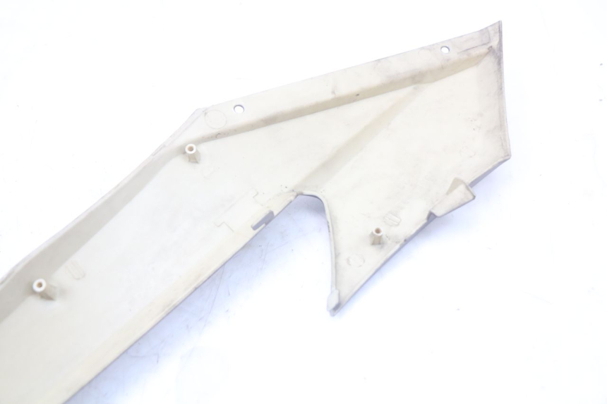 photo de CACHE TELAIO LATERALE DESTRO QUADRO 3D S 350 (2013 - 2018) - Caratteristiche distintive