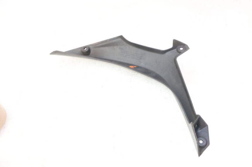 photo de TELAIO CARENA DESTRA QUADRO 4 4D 350 (2015 - 2018) - Dettaglio del componente