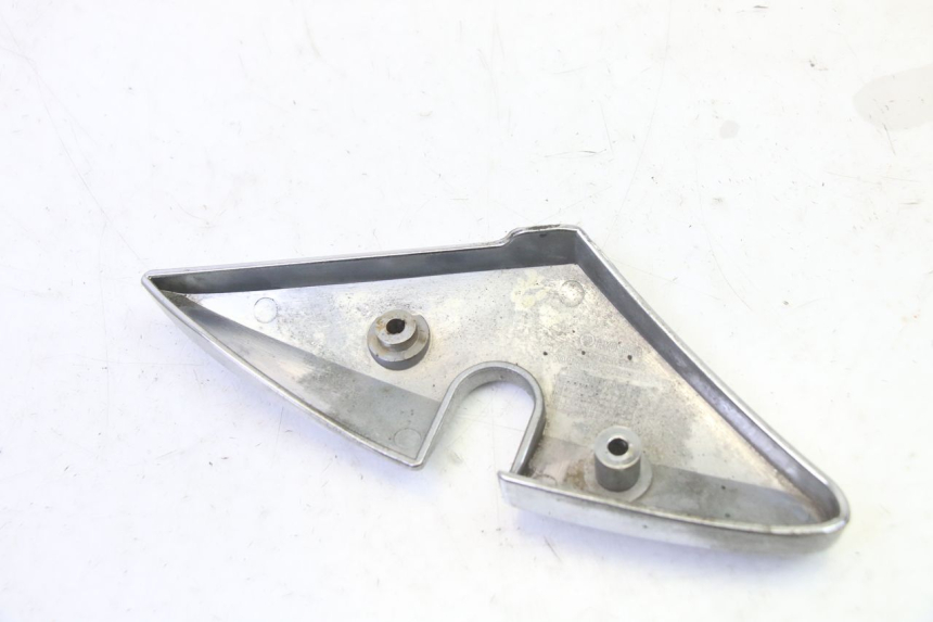 photo de COPERCHIO TELAIO LATERALE DESTRO HYOSUNG GV AQUILA 125 (2000 - 2009) - Zoom sullo stato d'uso