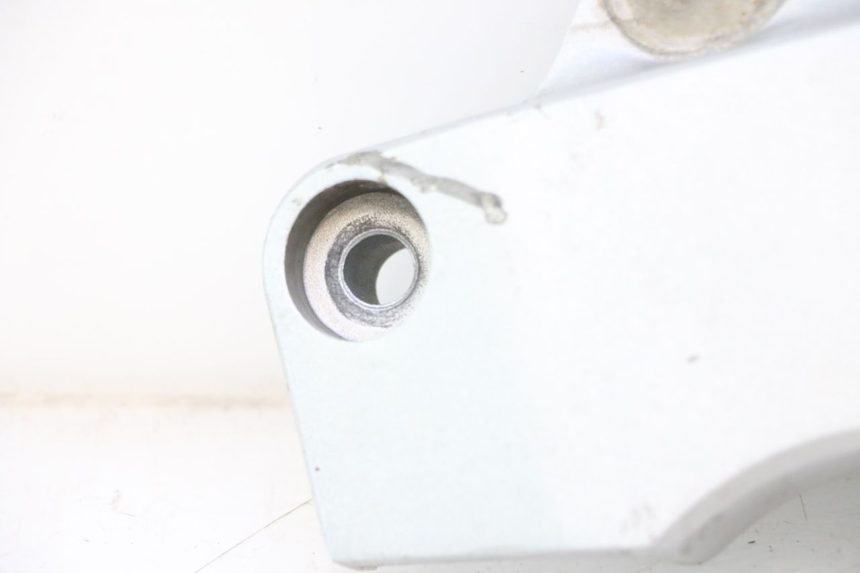 photo de TELAIO CARENA DESTRA HONDA CB F HORNET 600 (2005 - 2006) - Zoom sullo stato d'uso