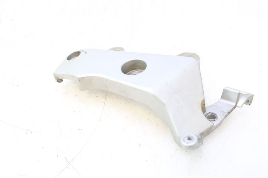 photo de TELAIO CARENA DESTRA HONDA CB F HORNET 600 (2005 - 2006) - Dettagli dei punti di fissaggio