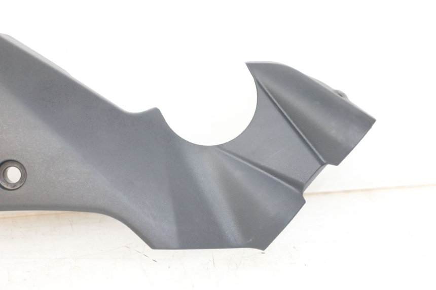 photo de TELAIO CARENA DESTRA KAWASAKI ER-6 ER6 N 650 (2012 - 2016) - Primo piano tecnico