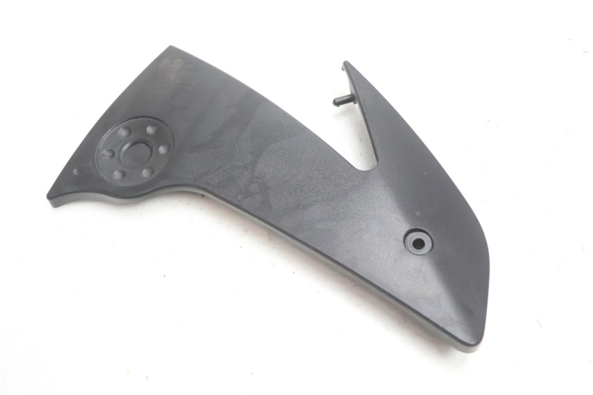 photo de COPERCHIO TELAIO LATERALE DESTRO KAWASAKI ER-6 ER6 N 650 (2005 - 2009) - Primo piano tecnico