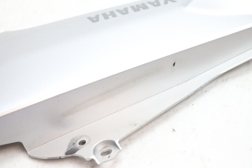 photo de TELAIO CARENA DESTRA YAMAHA FJR 1300 (2001 - 2005) - Zoom sullo stato d'uso