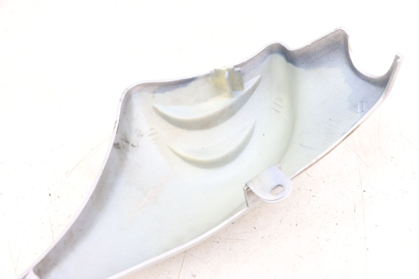 photo de COPERCHIO TELAIO LATERALE DESTRO HYOSUNG GF 125 (2001 - 2005) - Zoom sullo stato d'uso