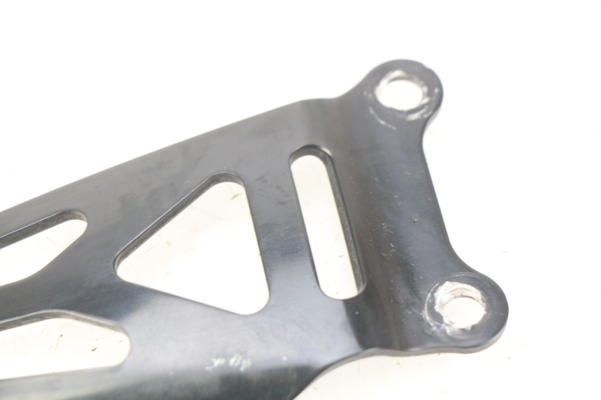 photo de COPERCHIO TELAIO LATERALE DESTRO SUZUKI GSX-R GSXR 750 (2011 - 2016) - Zoom sullo stato d'uso