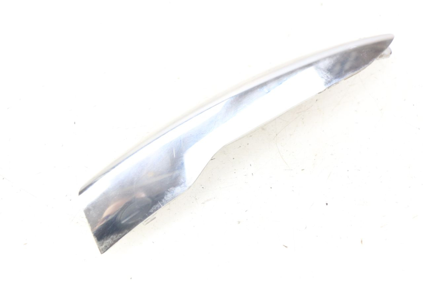 photo de COPERCHIO TELAIO LATERALE DESTRO PIAGGIO LIBERTY IGET S 125 (2016 - 2020) - Primo piano tecnico