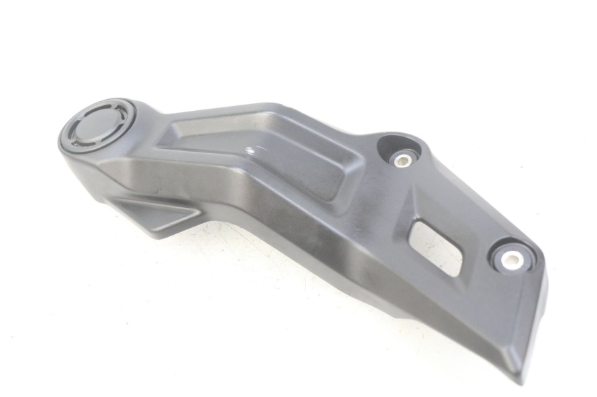photo de CACHE TELAIO LATERALE DESTRO YAMAHA MT-07 MT07 700 (2018 - 2020) - Altra angolazione