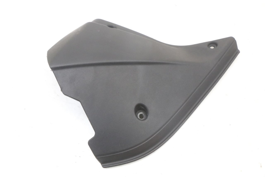 photo de TELAIO CARENA DESTRA MOTO GUZZI NORGE 8V GT 1200 (2011 - 2016) - Dettaglio del componente