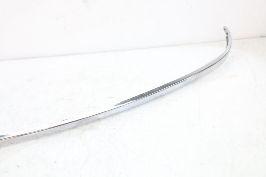 photo de TELAIO CARENA DESTRA PEUGEOT DJANGO 125 (2014 - 2017) - Zoom sullo stato d'uso