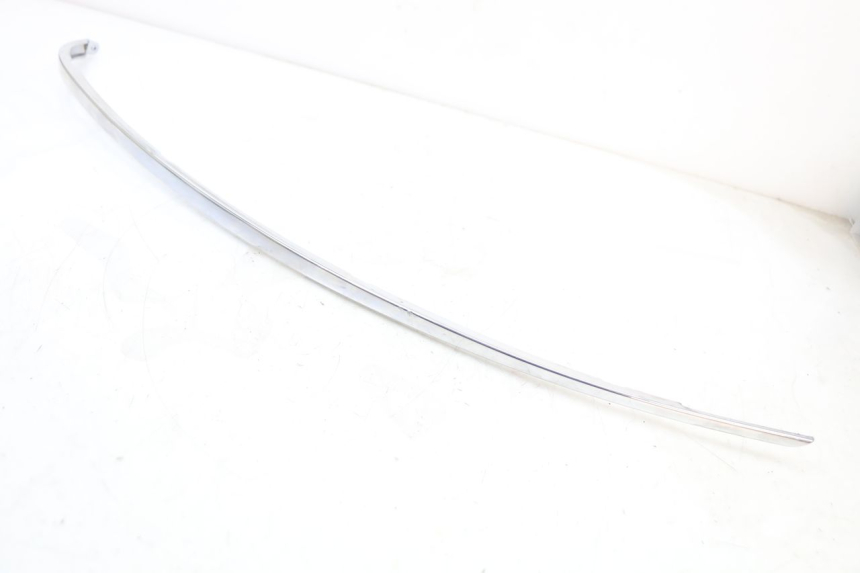 photo de TELAIO CARENA DESTRA PEUGEOT DJANGO 125 (2014 - 2017) - Altra angolazione