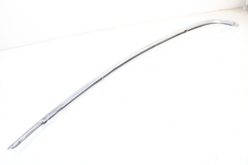 photo de TELAIO CARENA DESTRA PEUGEOT DJANGO 125 (2014 - 2017) - Primo piano tecnico