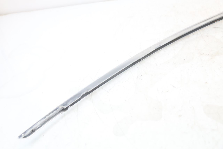 photo de TELAIO CARENA DESTRA PEUGEOT DJANGO 125 (2014 - 2017) - Vista d'insieme del prodotto