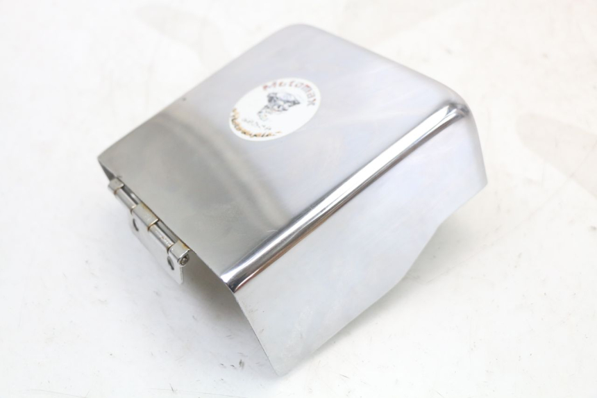 photo de TELAIO CARENA DESTRA REGAL RAPTOR SPYDER 125 (2010 - 2018) - Zoom sullo stato d'uso