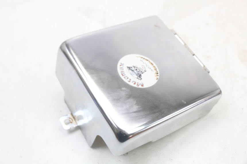 photo de TELAIO CARENA DESTRA REGAL RAPTOR SPYDER 125 (2010 - 2018) - Altra angolazione