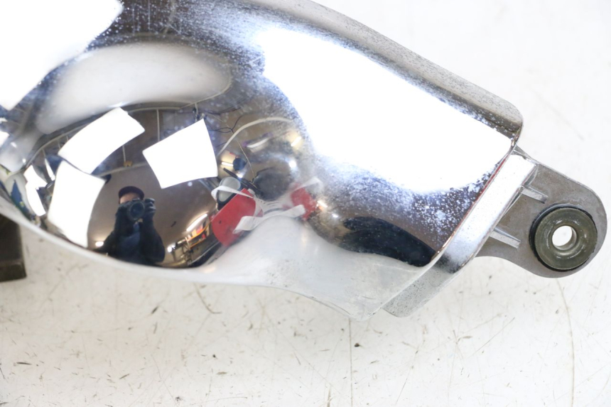 photo de COPERCHIO TELAIO LATERALE DESTRO SUZUKI VL INTRUDER 125 (2004 - 2007) - Stato della superficie e materiale