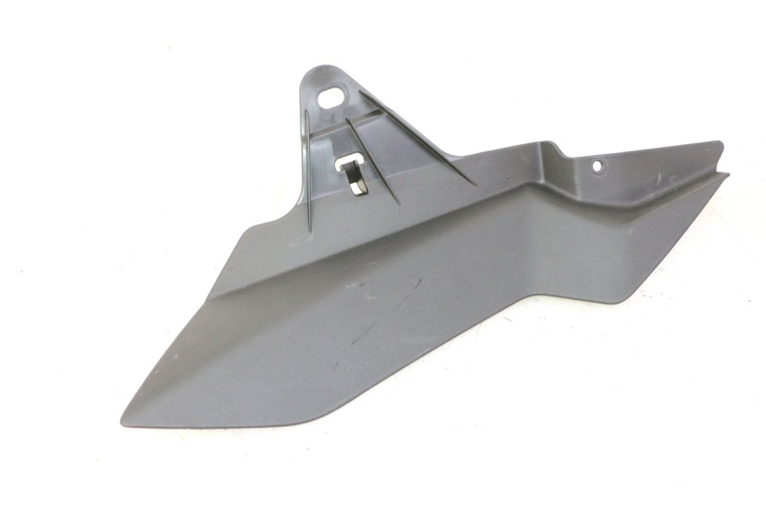 photo de TELAIO CARENA DESTRA YAMAHA XMAX X-MAX 125 (2021 - 2025) - Dettaglio del componente