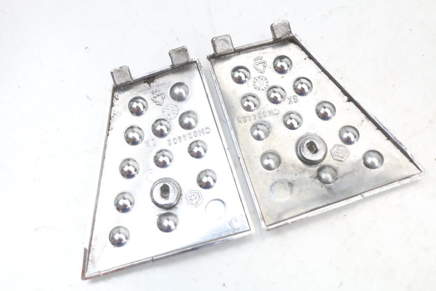 photo de TELAIO CARENA DESTRA PIAGGIO XEVO - X EVO 125 (2007 - 2017) - Zoom sullo stato d'uso