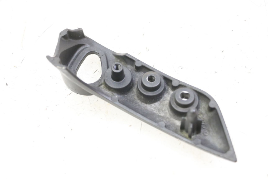 photo de TELAIO CARENA DESTRA YAMAHA FZ6 FAZER S2 600 (2007 - 2011) - Zoom sullo stato d'uso