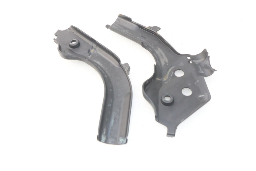 photo de Telaio laterale di copertura HUSQVARNA FC 350 (2019 - 2022) - Primo piano tecnico