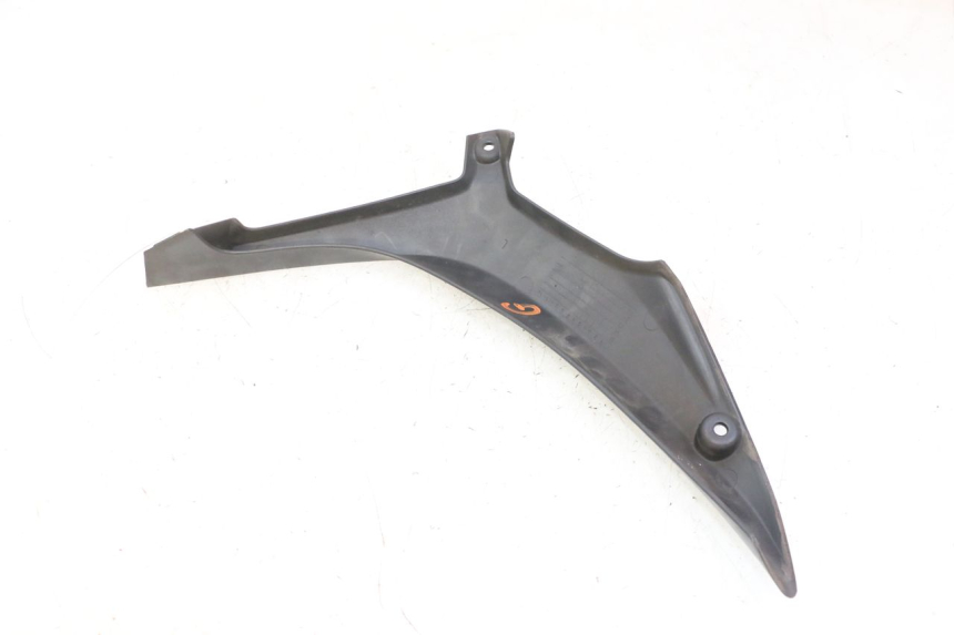 photo de TELAIO CARENA SINISTRA QUADRO 4 4D 350 (2015 - 2018) - Zoom sullo stato d'uso