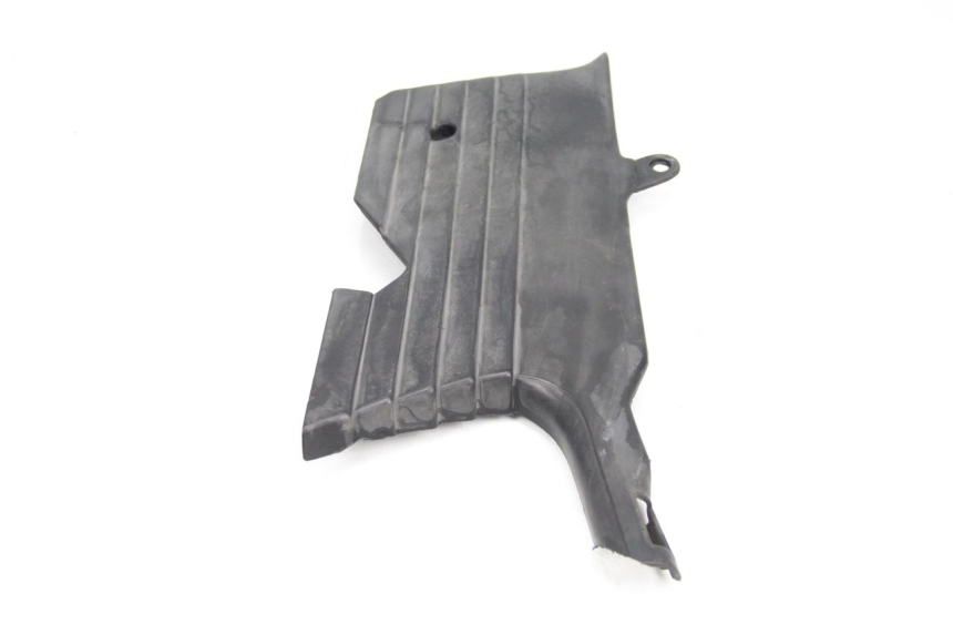 photo de COPERCHIO TELAIO LATERALE SINISTRO HONDA CBR F SC21 1000 (1986 - 1992) - Dettaglio del componente