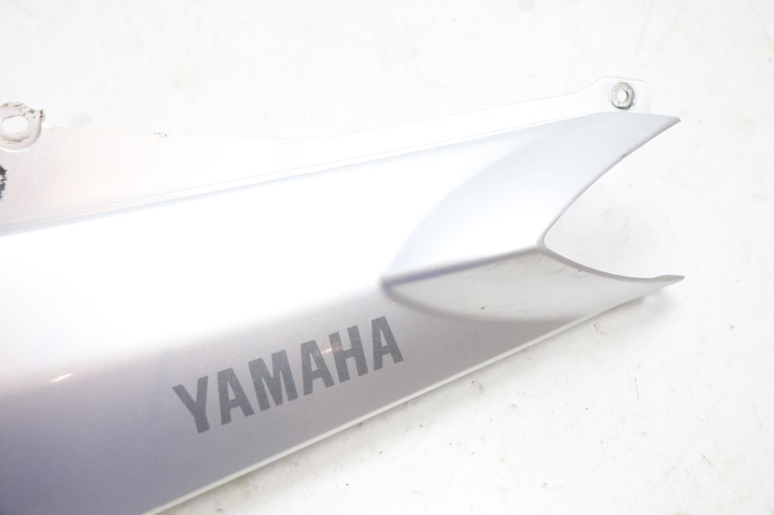 photo de TELAIO CARENA SINISTRA YAMAHA FJR 1300 (2001 - 2005) - Zoom sullo stato d'uso