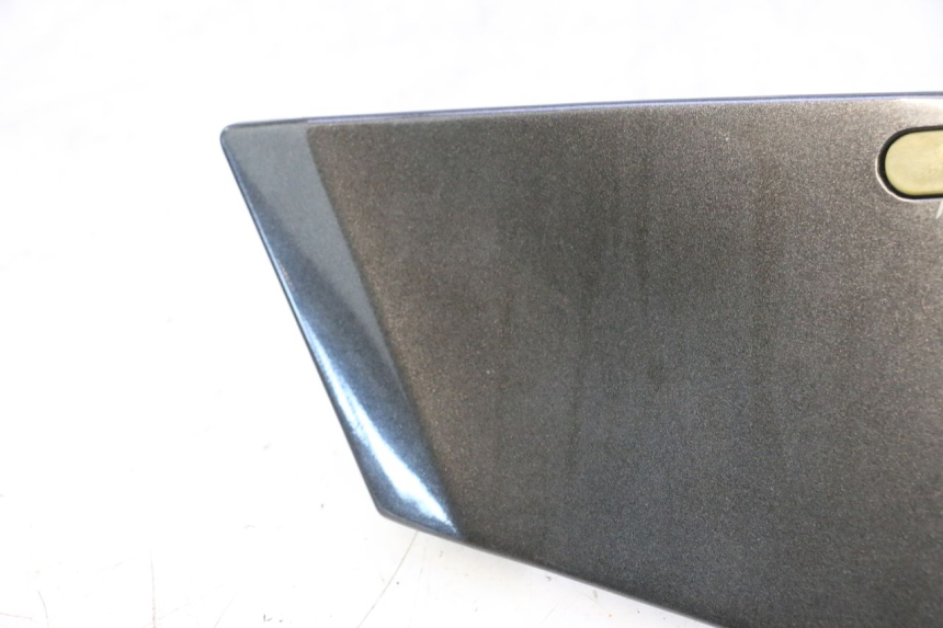 photo de TELAIO CARENA SINISTRA KAWASAKI GPX F ZX750F 750 (1986 - 1990) - Altra angolazione