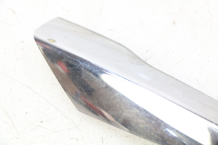 photo de CACHE TELAIO LATERALE SINISTRO PIAGGIO LIBERTY IGET S 125 (2016 - 2020) - Zoom sullo stato d'uso