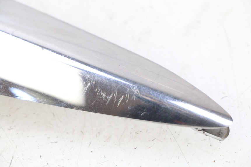 photo de CACHE TELAIO LATERALE SINISTRO PIAGGIO LIBERTY IGET S 125 (2016 - 2020) - Altra angolazione