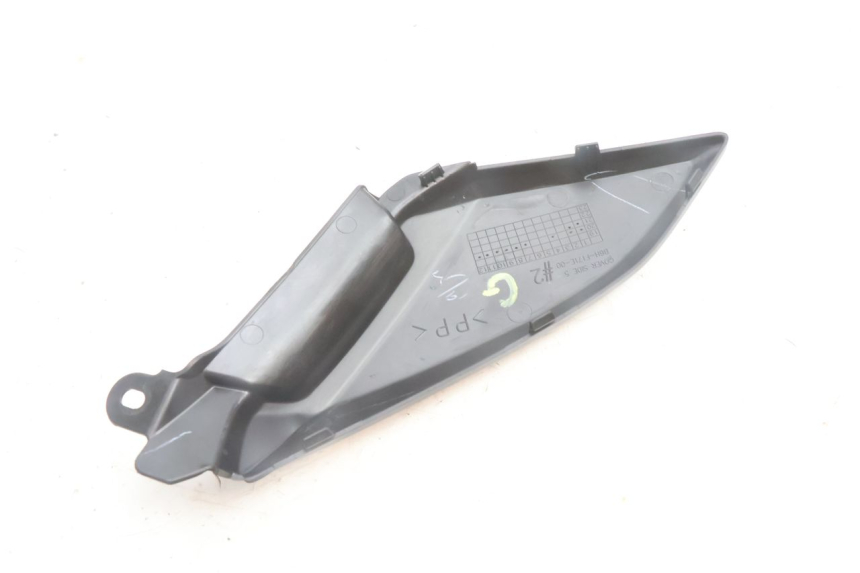 photo de TELAIO CARENA SINISTRA YAMAHA N-MAX NMAX 125 (2021 - 2024) - Stato della superficie e materiale