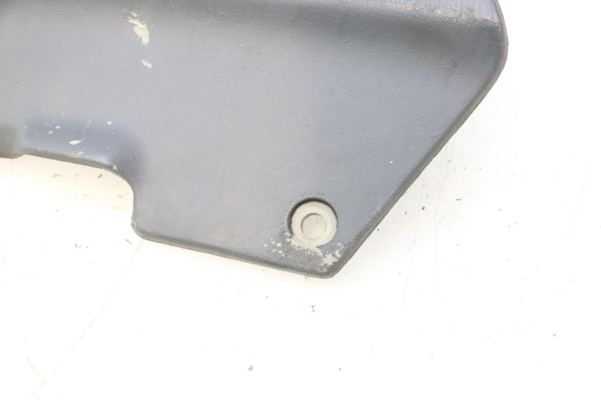 photo de TELAIO CARENA SINISTRA HONDA ST PAN EUROPEAN 1100 (1990 - 2002) - Primo piano tecnico
