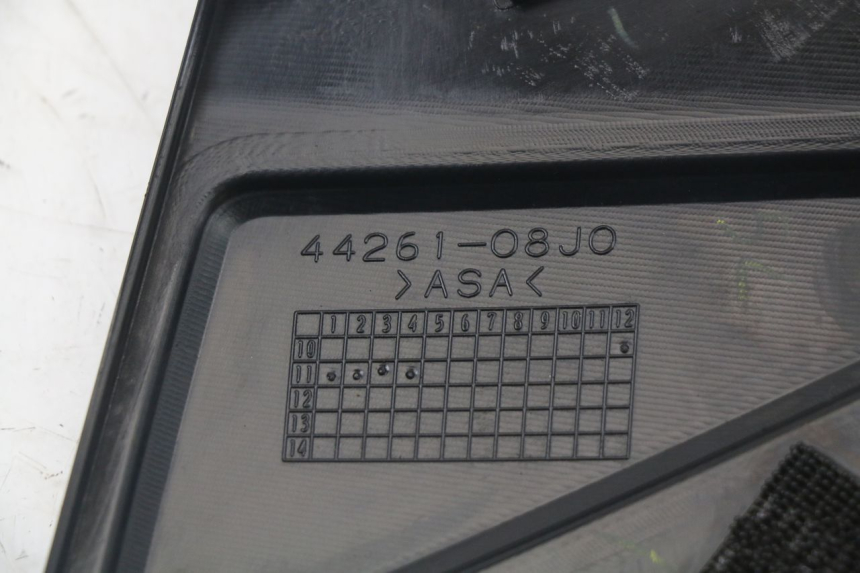 photo de TELAIO CARENA SINISTRA SUZUKI GSR 750 (2011 - 2017) - Stato della superficie e materiale