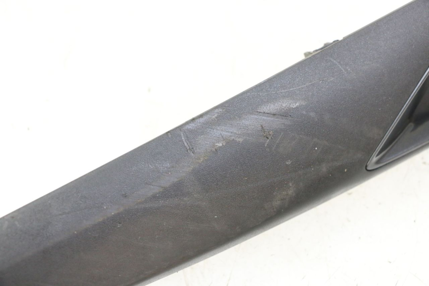 photo de TELAIO CARENA SINISTRA APRILIA SXR 50 (2021 - 2023) - Dettaglio del componente