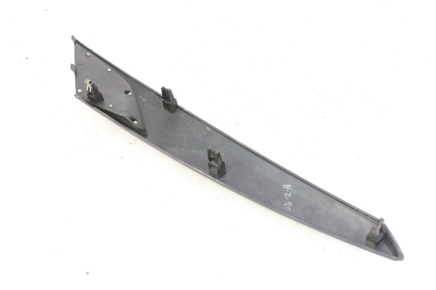 photo de TELAIO CARENA SINISTRA APRILIA SXR 50 (2021 - 2023) - Zoom sullo stato d'uso