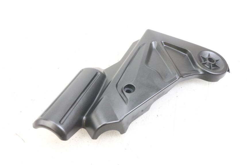 photo de CACHE TELAIO LATERALE SINISTRO KAWASAKI VERSYS ABS 650 (2015 - 2018) - Dettagli dei punti di fissaggio