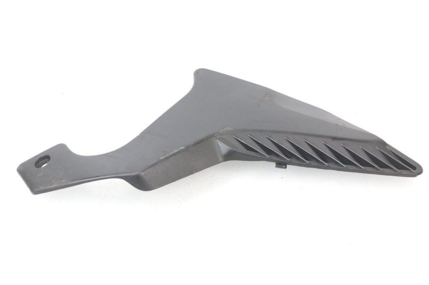 photo de COPERCHIO TELAIO LATERALE SINISTRO HONDA VFR F 1200 (2010 - 2015) - Altra angolazione