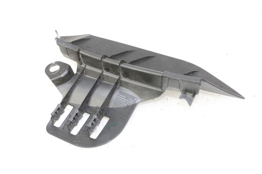 photo de TELAIO CARENA SINISTRA YAMAHA XMAX X-MAX 125 (2021 - 2025) - Dettaglio del componente