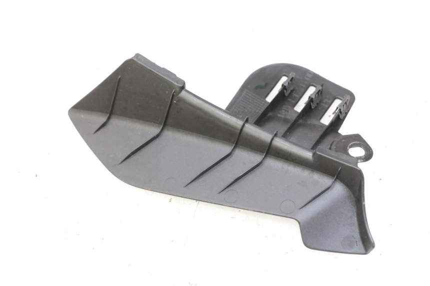 photo de TELAIO CARENA SINISTRA YAMAHA XMAX X-MAX 125 (2021 - 2025) - Zoom sullo stato d'uso