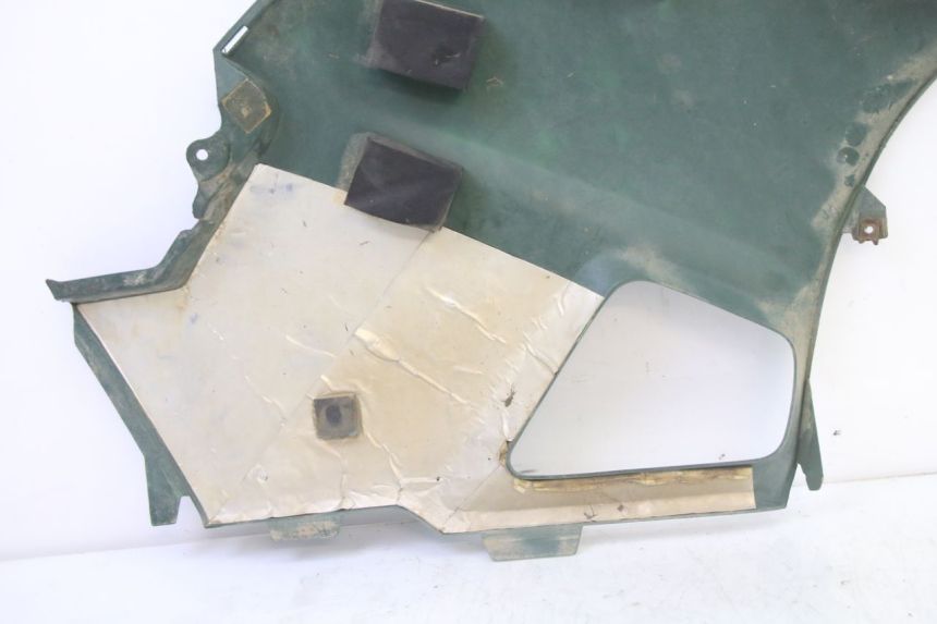 photo de TELAIO CARENA SINISTRA YAMAHA YFM GRIZZLY 550 (2008 - 2015) - Dettagli dei punti di fissaggio