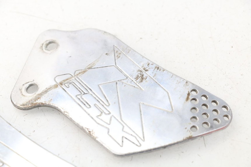 photo de Telaio laterale di copertura SUZUKI GSX-R GSXR 600 (2001 - 2003) - Altra angolazione